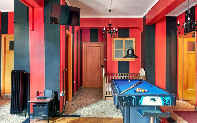 Rock n' Roll 2 Double Bed Flat