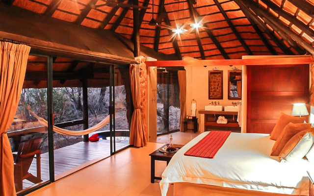 Leopard Mountain Safari Lodge