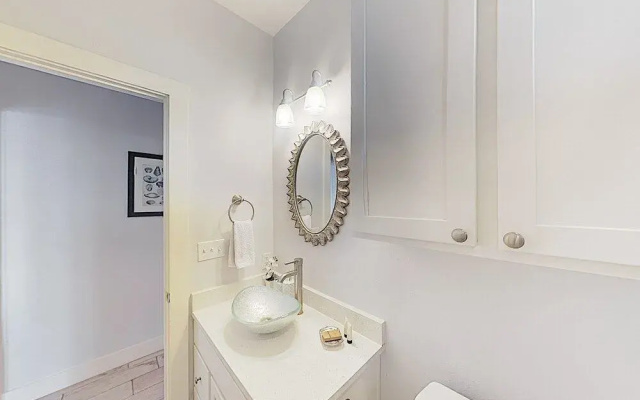 Catch & Release-2 Bedroom