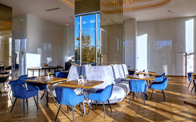 Union Plaza Hotel