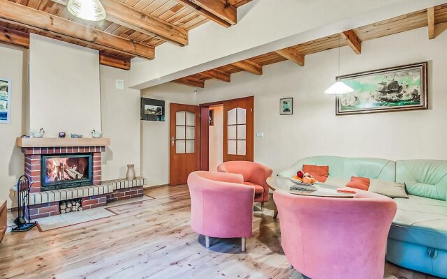 Amazing Home in Pobierowo With 2 Bedrooms and Wifi