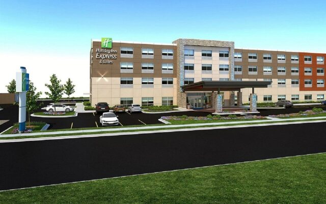 Comfort Inn & Suites Fall River