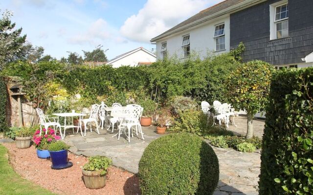 Treweens Bed & Breakfast