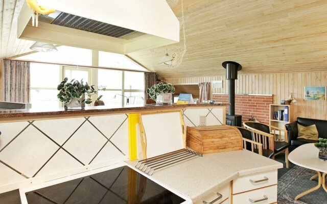 Modern Holiday Home in Millinge Near Sea