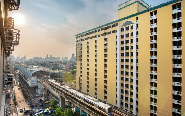 Nasa Bangkok Hotel
