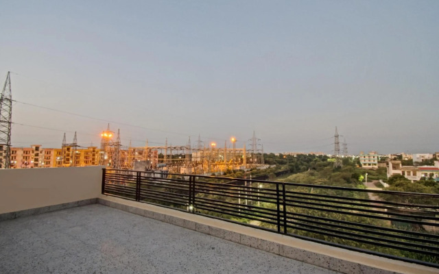 OYO Flagship 70066 Hotel Green Apple