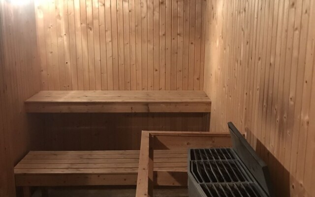 Raulandsakademiet og Vandrerhjem