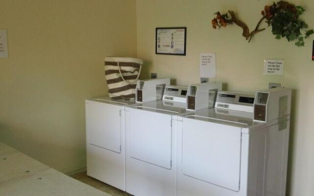 Bonnie Springs Ranch Motel