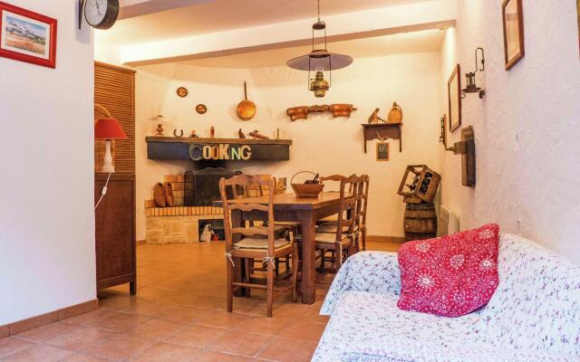 Alluring holiday home in Cazouls D'hérault with pool