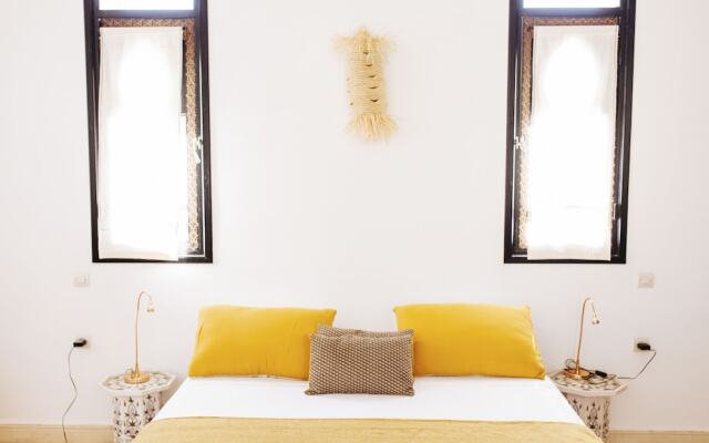 La Maison des Ailleurs