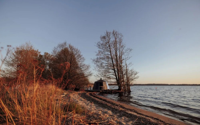 Yggdrasil Igloo Water Huts Skåne