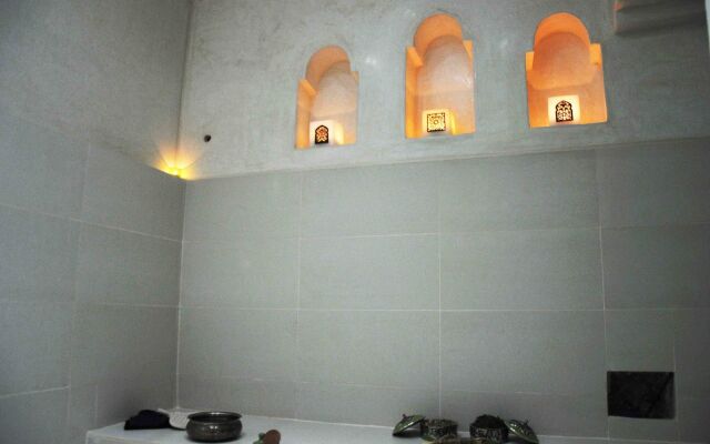 Riad Lamya