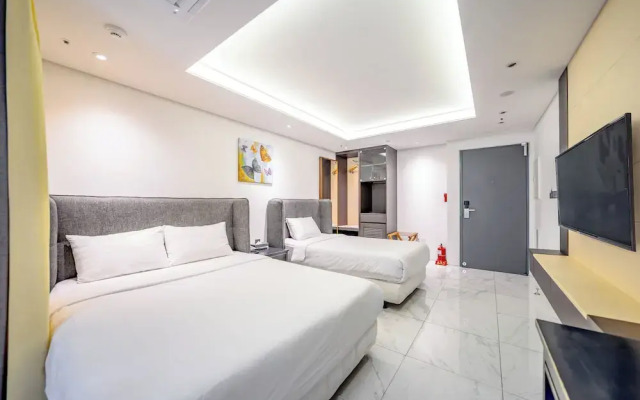 Waystone Seoubong Hotel