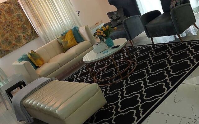 Granville Penthouse Apartments
