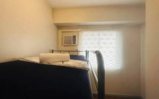 Spacious Central Davao City Getaway - Spacious Apartment With Shared Pool
