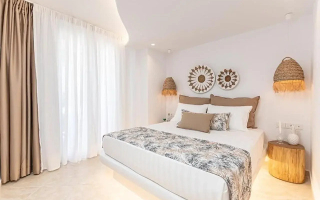 Almiriki Naxos Beachside Living