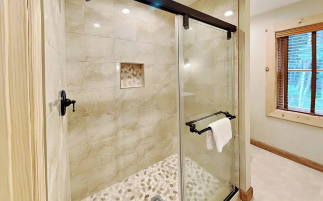 Fortune Mountain Retreat