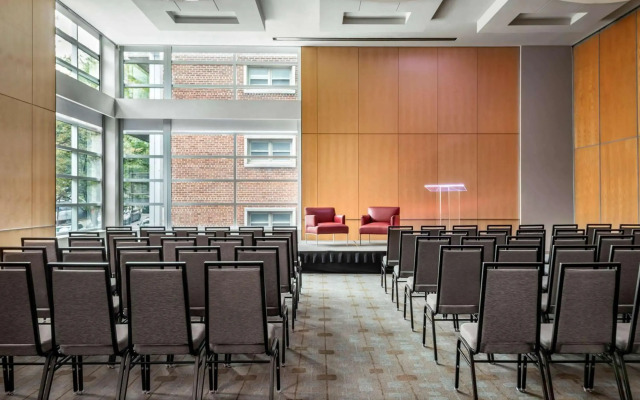 Sofitel Montreal Golden Mile
