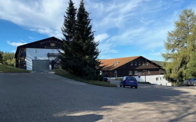 Cozy ans Spacious Apartment With Scenic Views