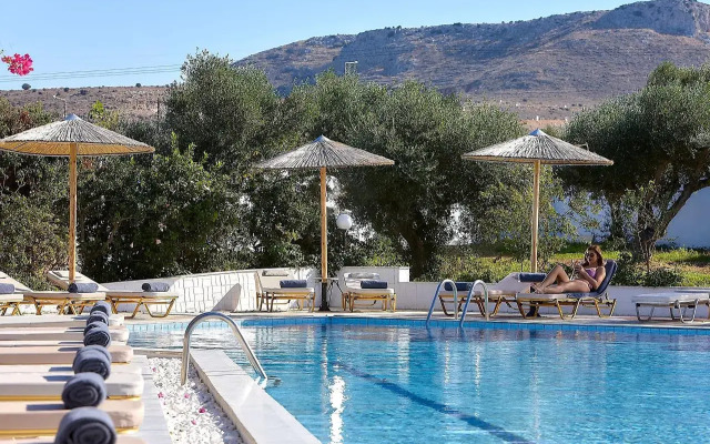 Vasia Royal Hotel