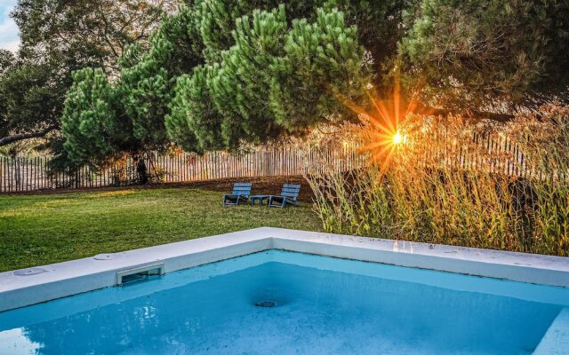 Beautiful Home in Grândola With Wifi and 4 Bedrooms