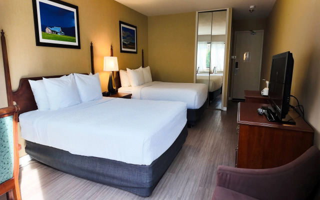 Ramada Hotel & Conference Center by Wyndham Kelowna