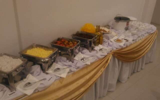 Top Star Hotel Oton