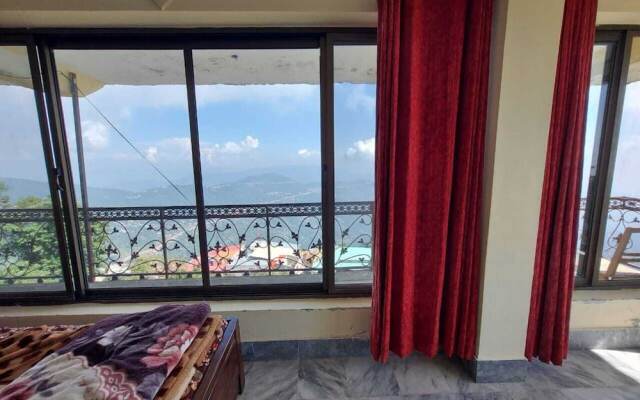 Stunning 3-bed Apartment in Murree