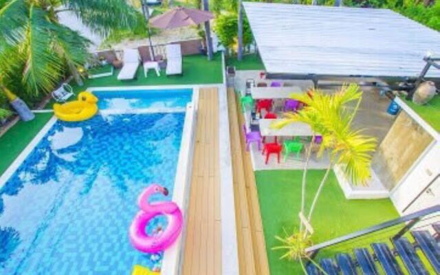Happy-Home Pool Villa