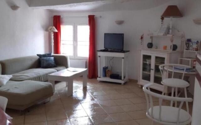 Appartement de charme avec terrasse tropézienne / Rooftop