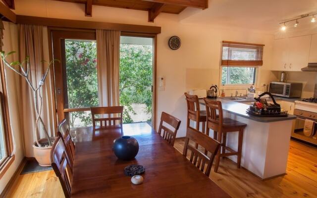 Mystic View Cottage Wandiligong