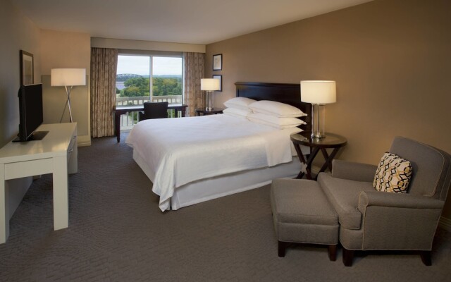 Sheraton Louisville Riverside Hotel