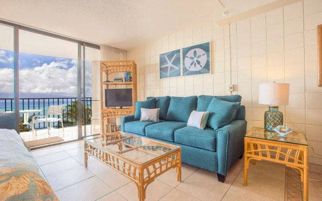 Valley Isle #806 Studio Bedroom Condo by RedAwning