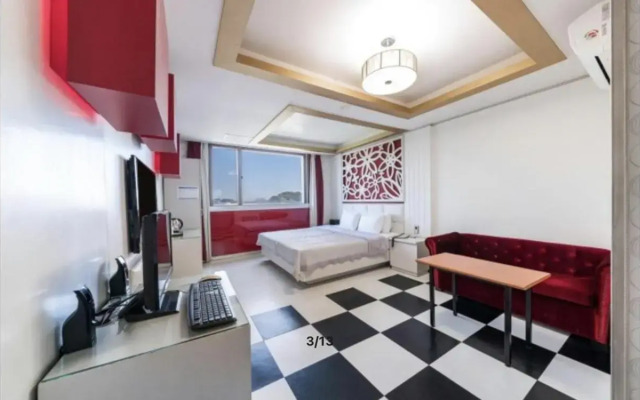 Yeosu Beach Hotel