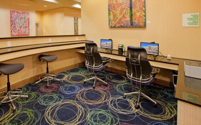Holiday Inn Omaha Downtown - Waterpark by IHG