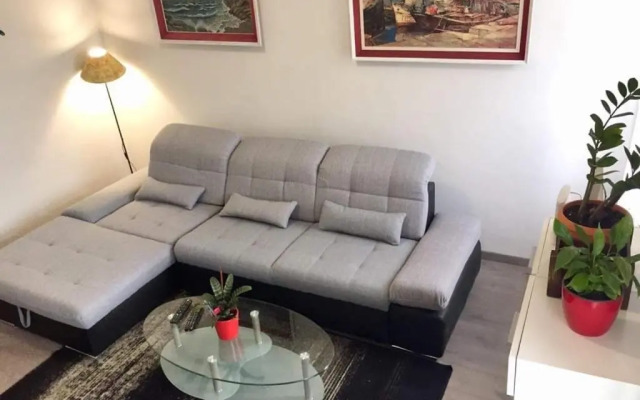 APARTMENT MAX 4 stars