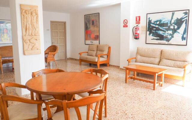Apartamentos Cala LLonga Playa Ibiza