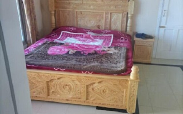 Three Star Hotel