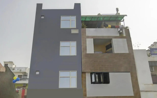 Oyo Flagship 703579 Santosh Residency