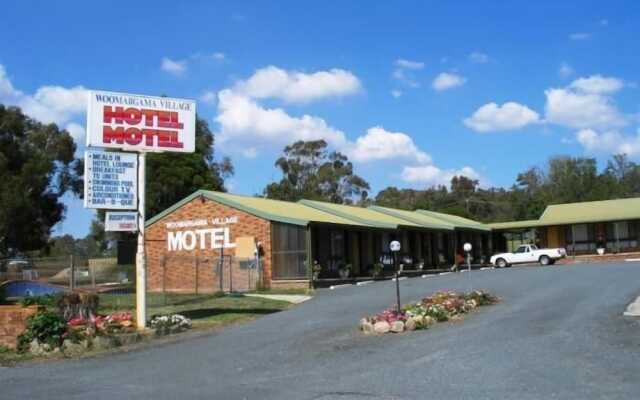 Woomargama Village Hotel Motel