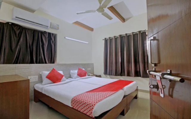 Taj Residency Boarding & Lodging by OYO Rooms