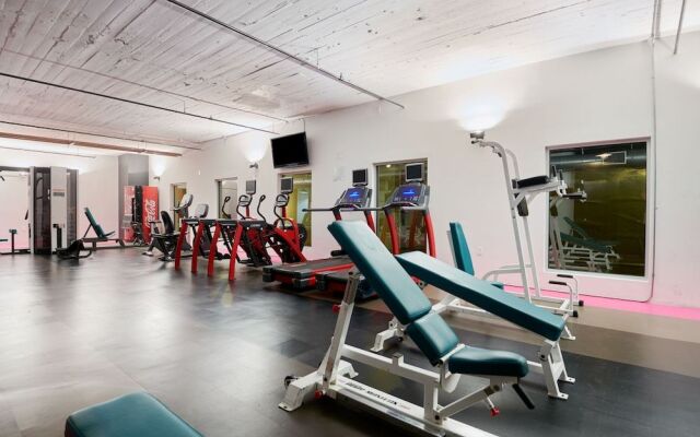 Reside Houston Dwntwn, Wyndham