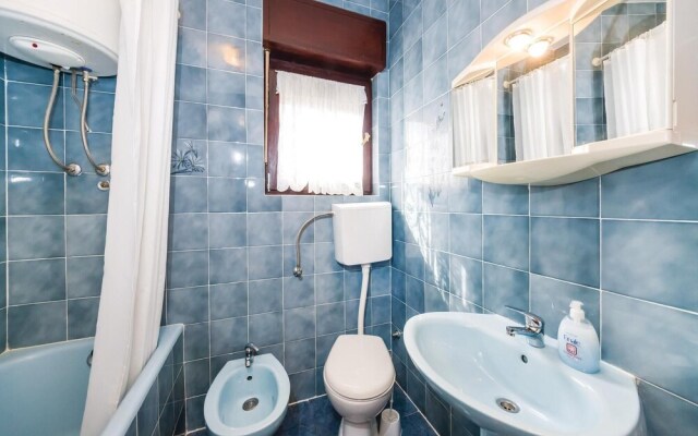 Nice Home in Sukosan With Wifi and 6 Bedrooms