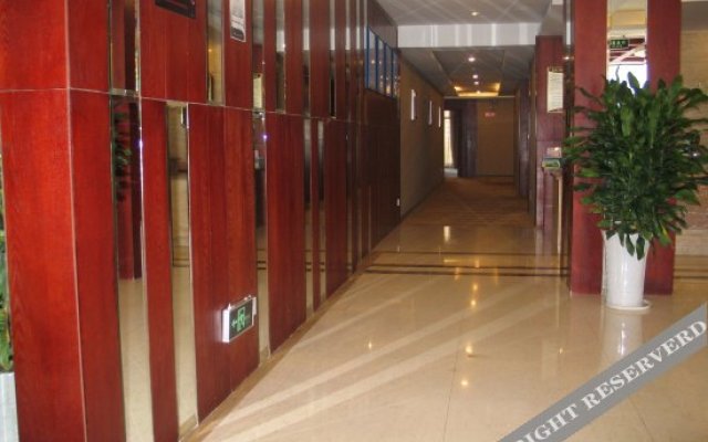 Yujianglou Business Hotel