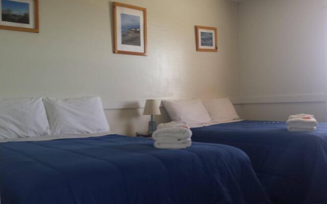 Seaview Pier and Motel
