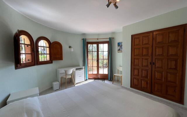 Beautiful holiday home in Calonge with private pool