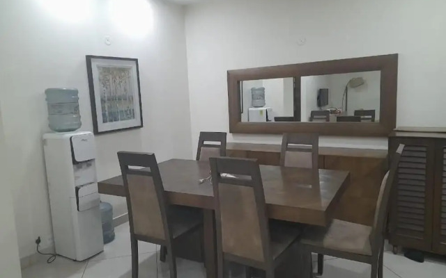 Grand Luxury Apartments