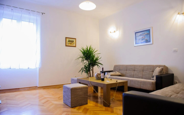 Dundo Baldo Apartment