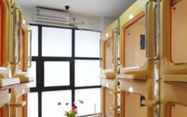 Shangjian Capsule Hotel Chengdu North Railway Station
