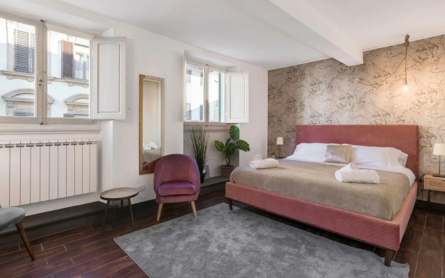 Elegant 3-Bedroom Apartment in the Historic Center